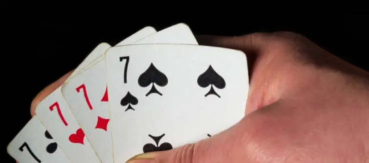 Let It Ride poker - expand your poker repertoire at SlotoCash