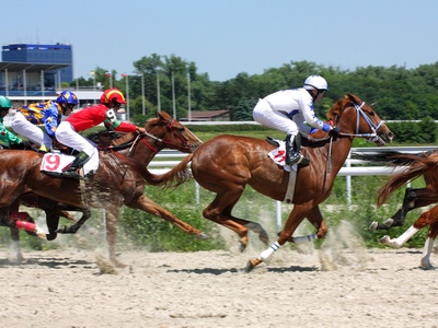 horse-racing fun with Derby Dollars at SlotoCash Casino