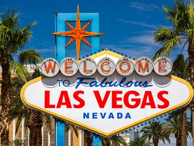 Vegas entertainment with Vegas Lux slot at SlotoCash online casino NOW